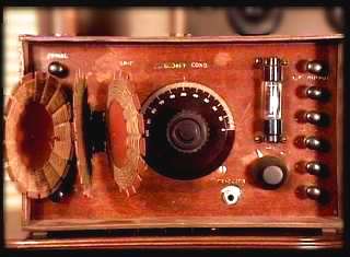 ¿Sabes cómo empezaron a construirse los primeros radios?